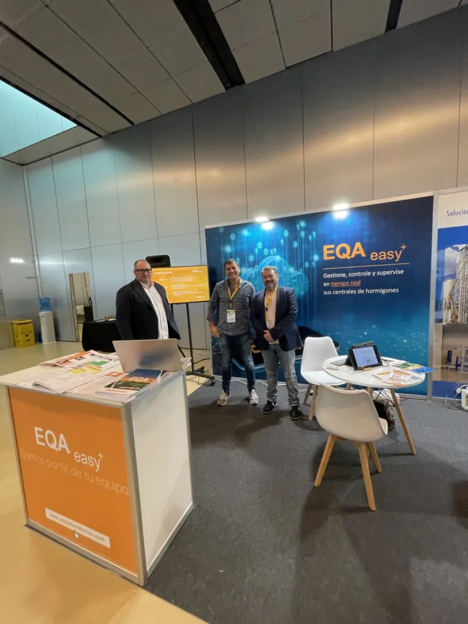 Stand de EQA Laboratorios en el Congreso del Hormigón